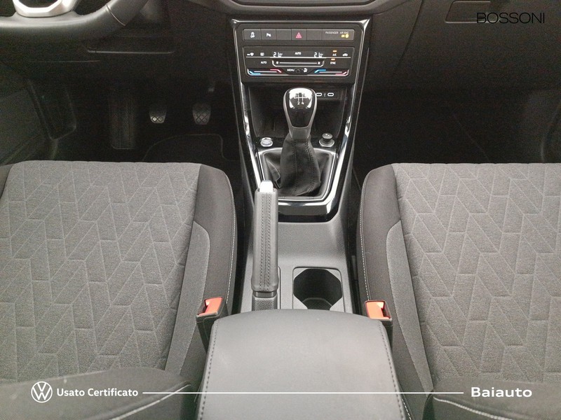 13 - Volkswagen T-Cross 1.0 tsi 95cv edition plus