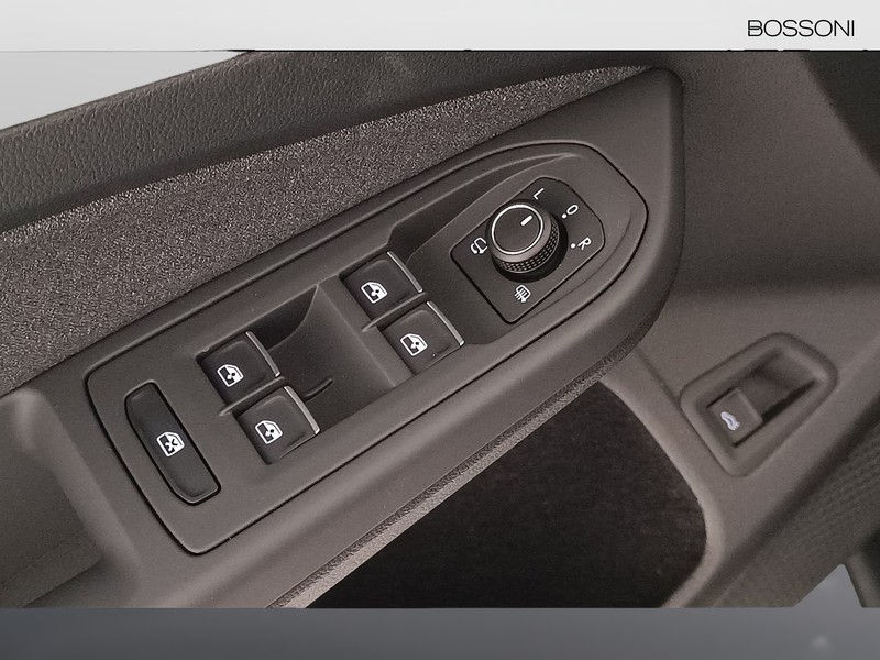 7 - Volkswagen Golf variant 1.5 etsi act 115cv edition plus