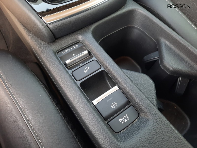 25 - Honda HR-V 1.5 hev advance