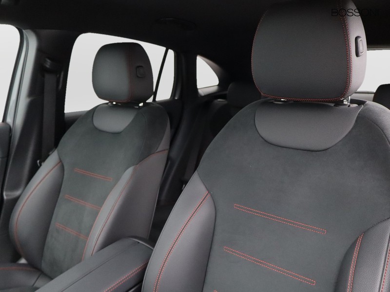 7 - Mercedes GLA 200 d amg line advanced plus 4matic 8g-dct