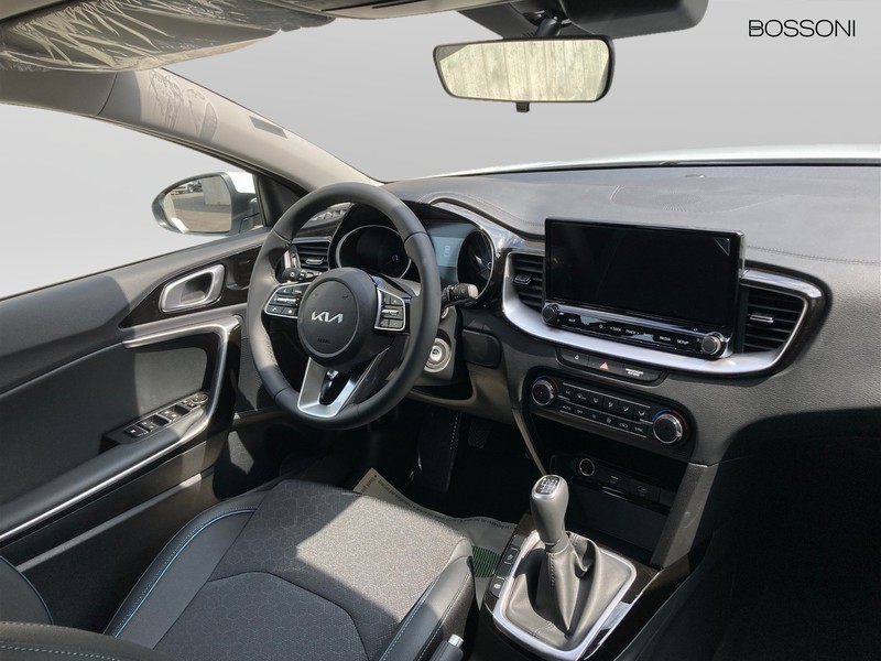7 - Kia Xceed 1.0 t-gdi gpl 107cv business