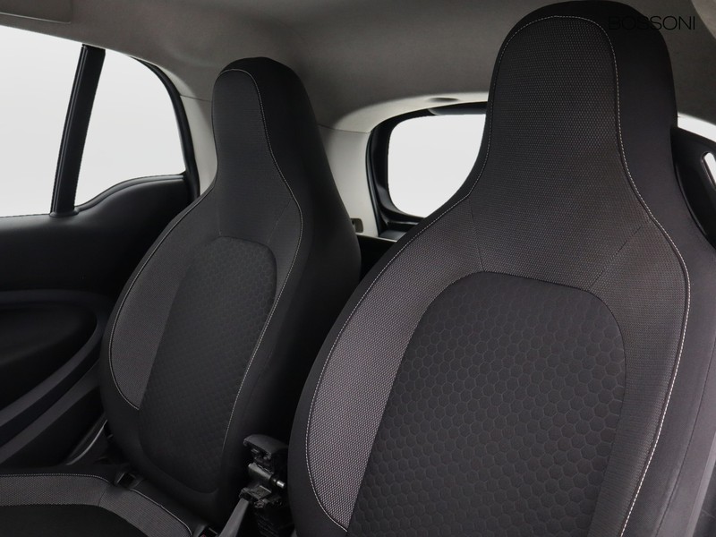 7 - Smart Fortwo coupe eq passion my19