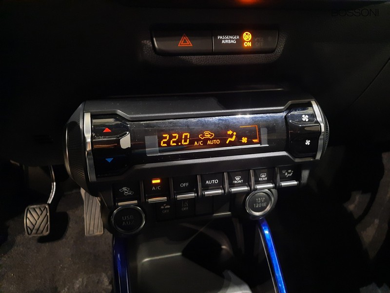 13 - Suzuki Ignis 1.2 dualjet hybrid top 2wd
