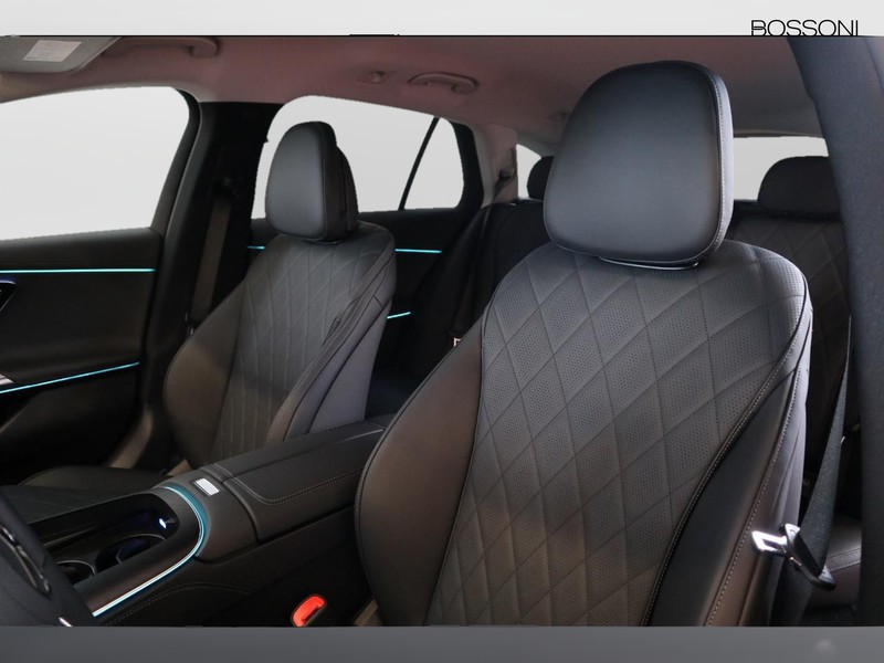 7 - Mercedes Classe E station wagon all-terrain 220 d premium 4matic 9g-tronic