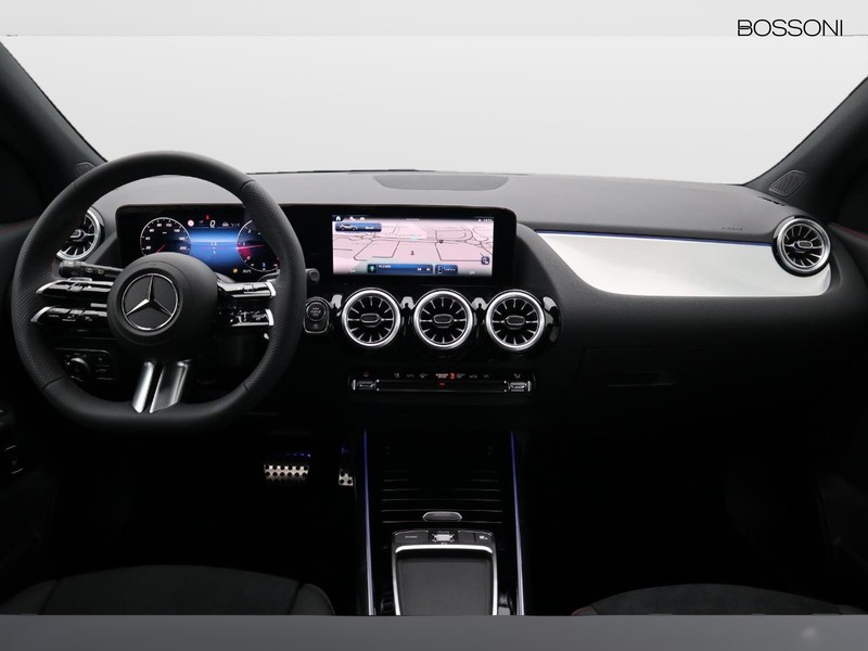 13 - Mercedes GLA 200 d amg line advanced plus 4matic 8g-dct