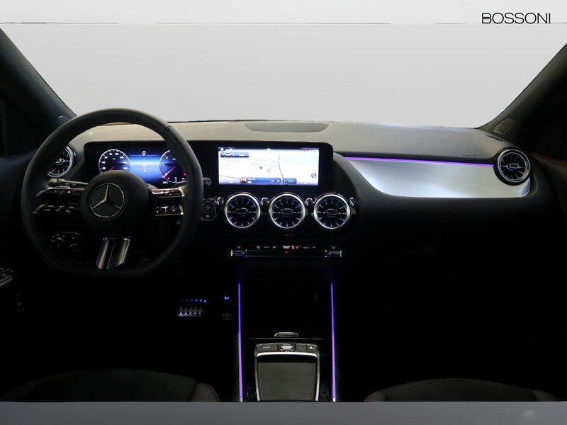 13 - Mercedes GLA 180 d amg line advanced plus 8g-dct