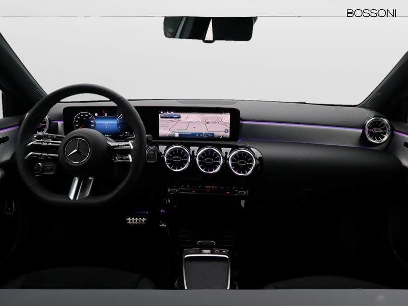 13 - Mercedes Classe A 250 e plug-in hybrid amg line advanced plus speedshift dct amg 8g