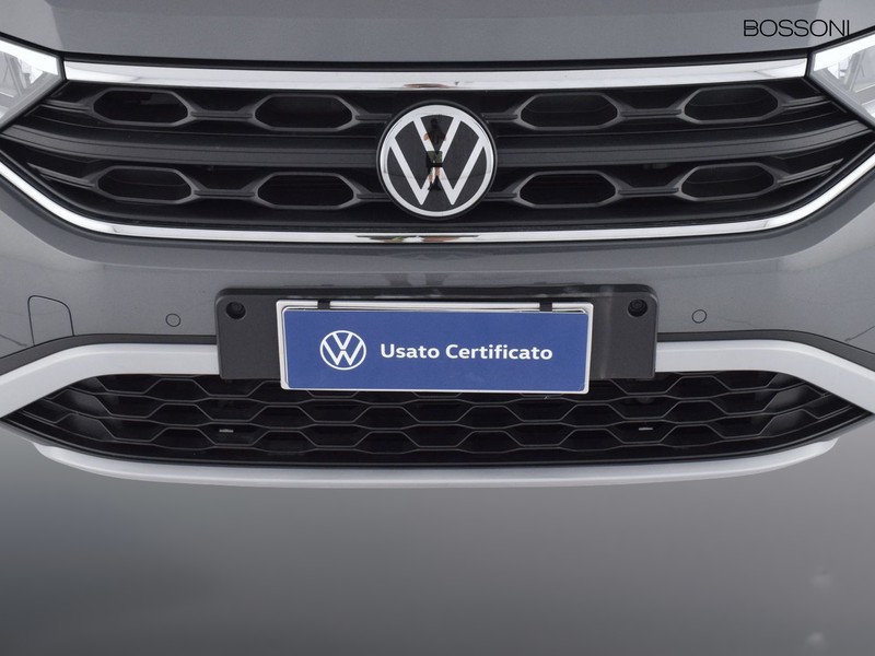 13 - Volkswagen T-Roc 2.0 tdi scr 115cv life