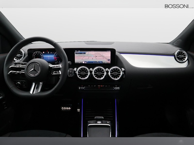 13 - Mercedes GLA 200 d amg line advanced plus 4matic 8g-dct