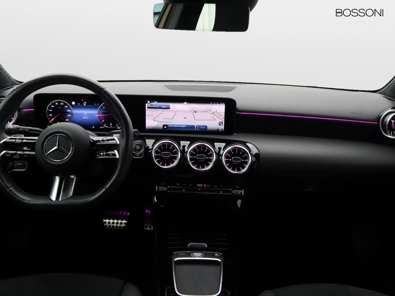 13 - Mercedes Classe A 180 d amg line advanced plus speedshift dct amg 8g