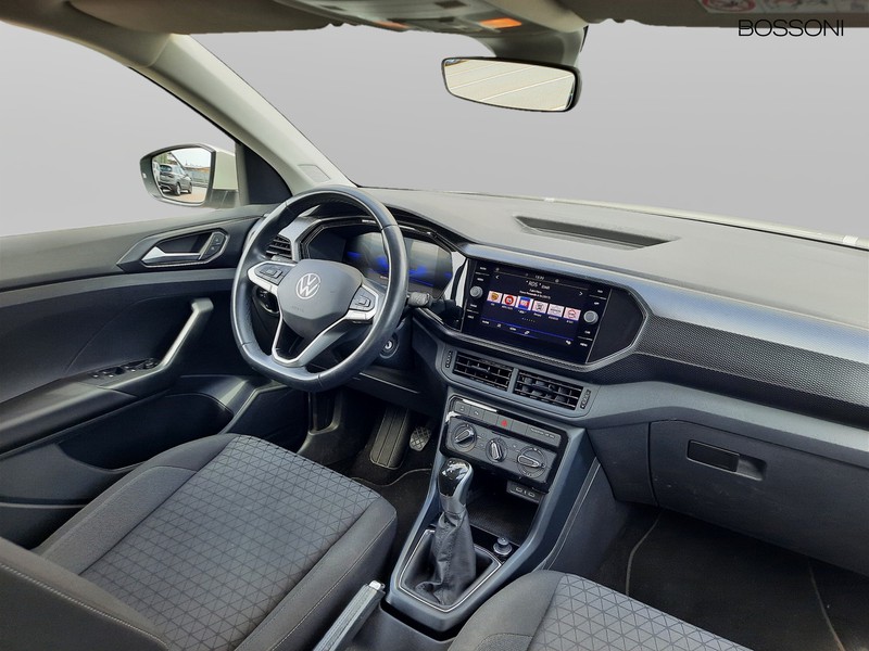 7 - Volkswagen T-Cross 1.0 tsi 95cv style