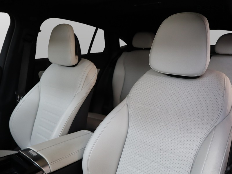 7 - Mercedes GLC coupe 300 de plug-in hybrid amg line premium plus 4matic 9g-tronic