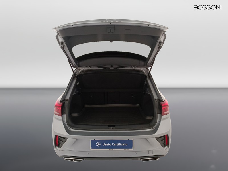 31 - Volkswagen T-Roc 2.0 tdi scr 115cv r line