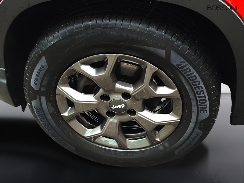 13 - Jeep Avenger 1.2 turbo 100cv longitude fwd