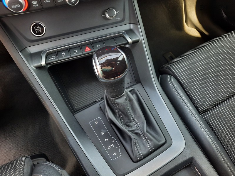 13 - Audi Q3 sportback 35 2.0 tdi s line edition s tronic