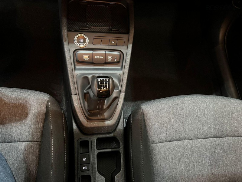 13 - Kia Stonic 1.0 t-gdi mhev style tech pack