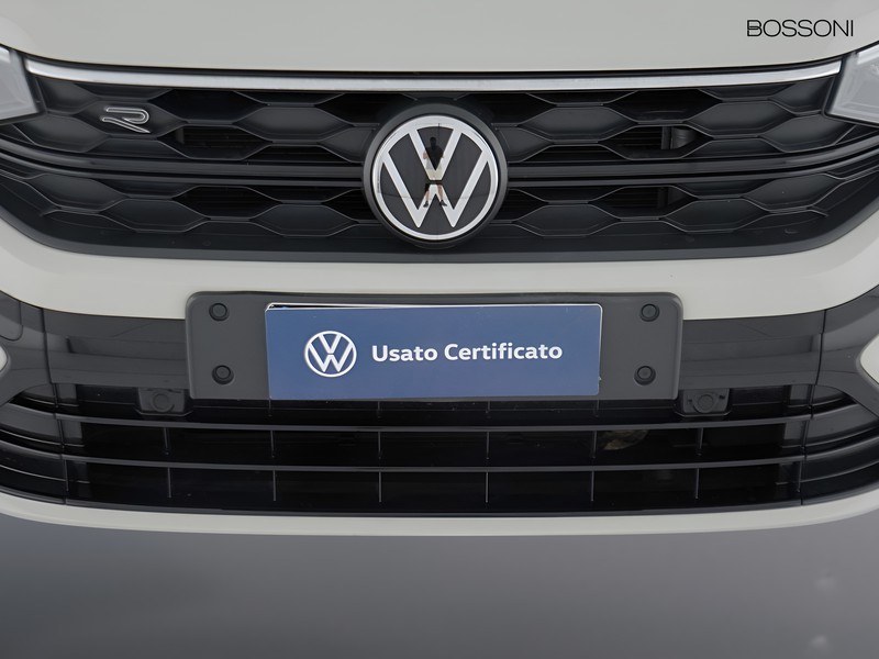 13 - Volkswagen Taigo 1.0 tsi 110cv r-line dsg