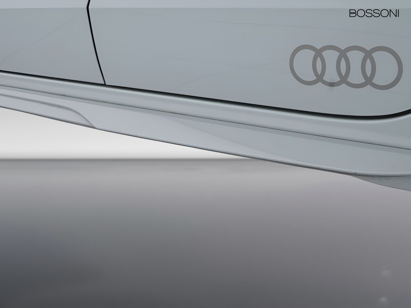 31 - Audi A1 sportback 40 2.0 tfsi 207cv s line edition s tronic