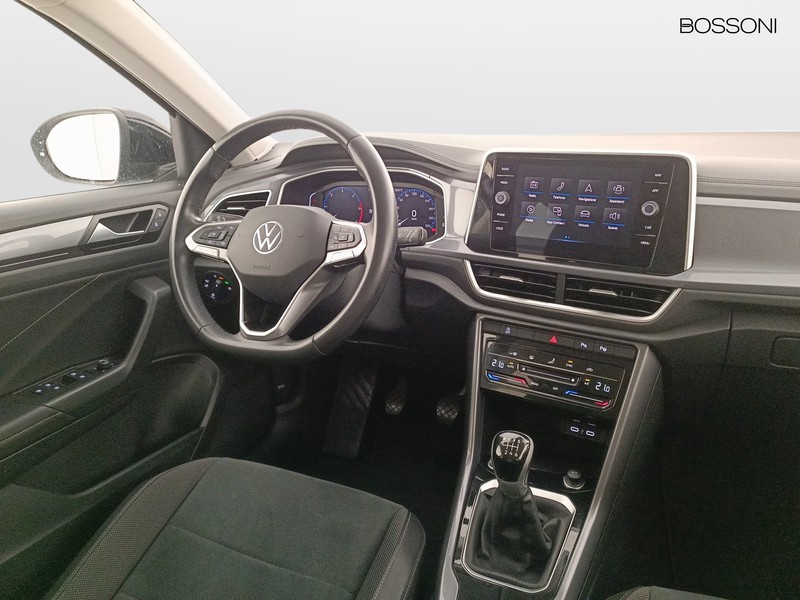 7 - Volkswagen T-Roc 2.0 tdi scr 115cv style