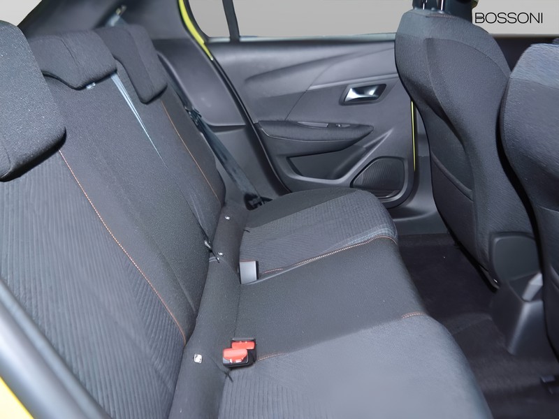 7 - Peugeot 208 1.2 hybrid 48v 110cv style e-dcs6