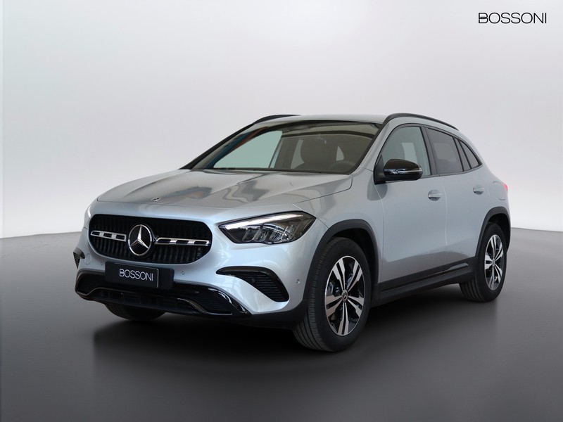 1 - Mercedes GLA 200 d progressive extra 8g-dct