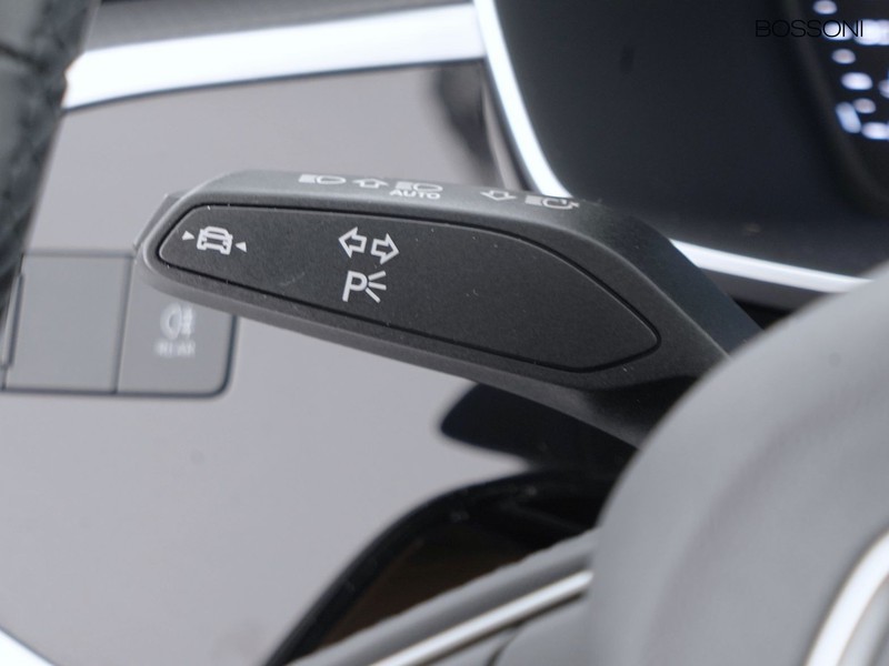 25 - Audi Q3 35 2.0 tdi business advanced