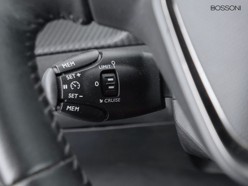 25 - Peugeot 2008 1.2 puretech 100cv active s&s