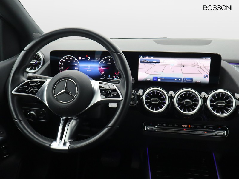 13 - Mercedes Classe B 180 d street edition 8g-dct