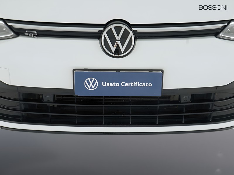 13 - Volkswagen Golf 1.5 etsi evo act 150cv r-line dsg