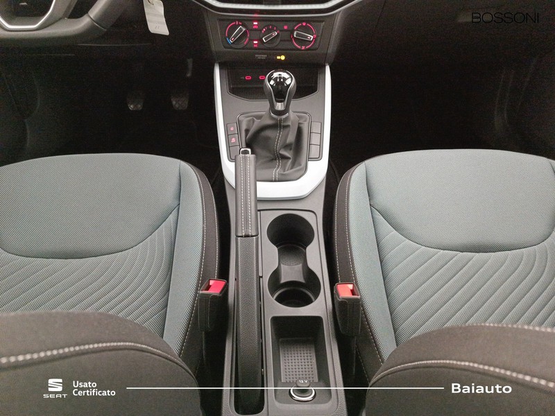 13 - SEAT Ibiza 5 porte 1.0 ecotsi 95cv black edition