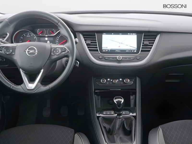 7 - Opel Grandland 1.2 business elegance s&s