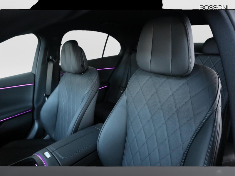 7 - Mercedes Classe E berlina 220 d amg line premium 4matic 9g-tronic