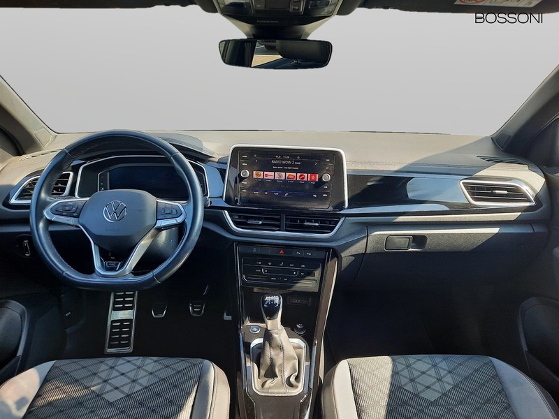 7 - Volkswagen T-Roc 1.0 tsi 110cv r line