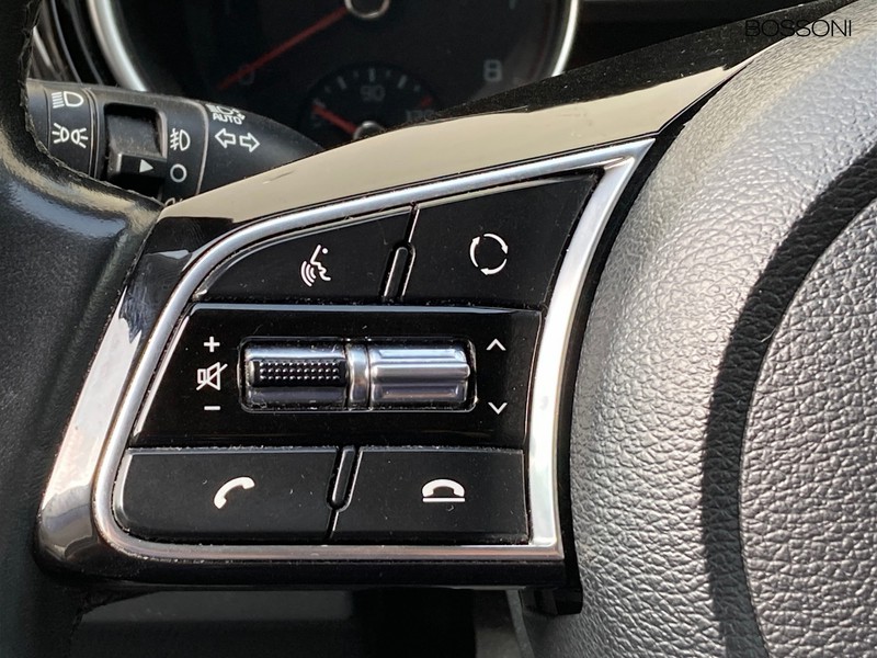 13 - Kia Xceed 1.0 t-gdi 117cv business 2wd