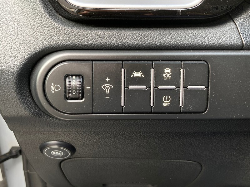 19 - Kia Xceed 1.0 t-gdi 117cv business 2wd