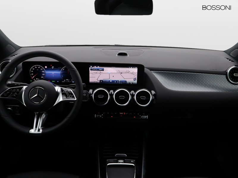 13 - Mercedes GLA 250 e plug-in hybrid progressive extra 8g-dct