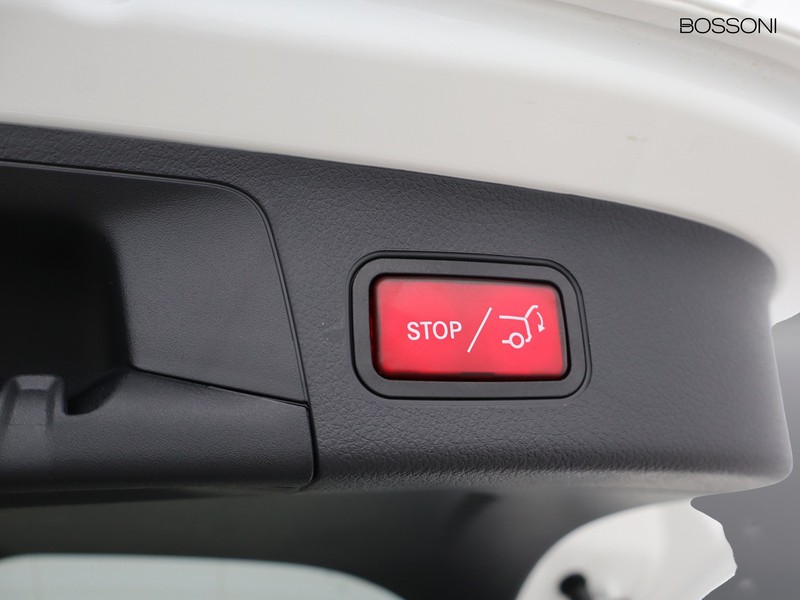 19 - Mercedes GLA 250 e plug-in hybrid progressive extra 8g-dct
