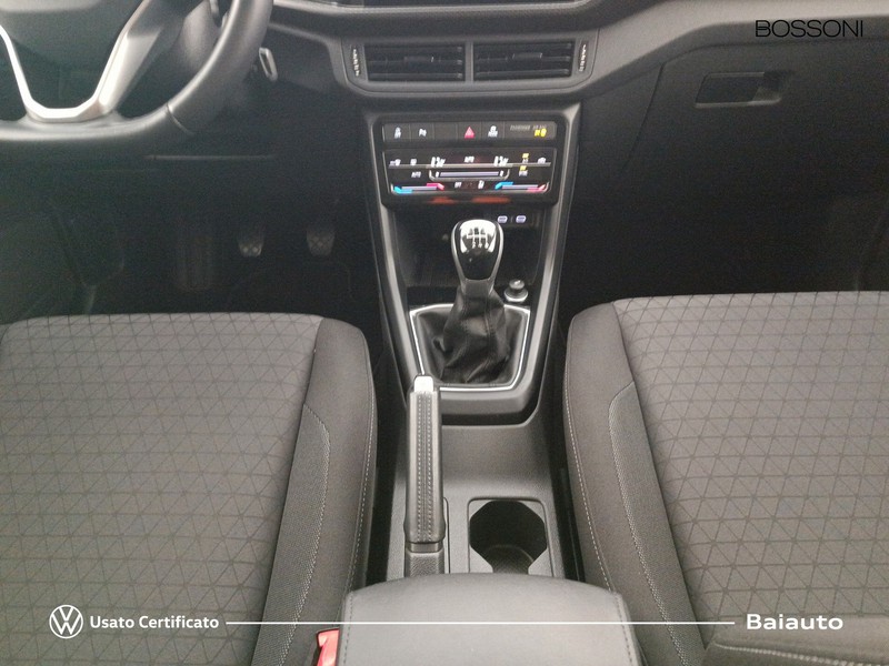 13 - Volkswagen T-Cross 1.0 tsi 110cv sport