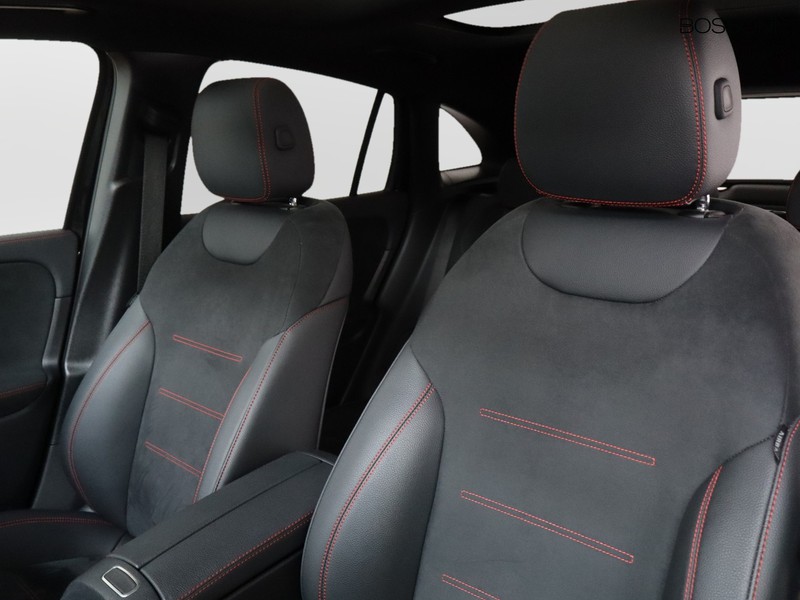 7 - Mercedes GLA 200 d amg line premium 4matic 8g-dct