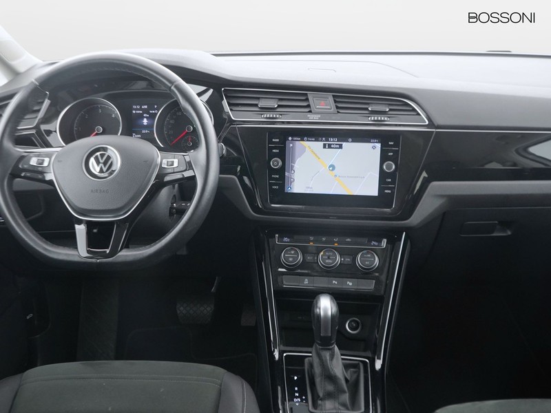 7 - Volkswagen Touran 2.0 tdi scr executive dsg