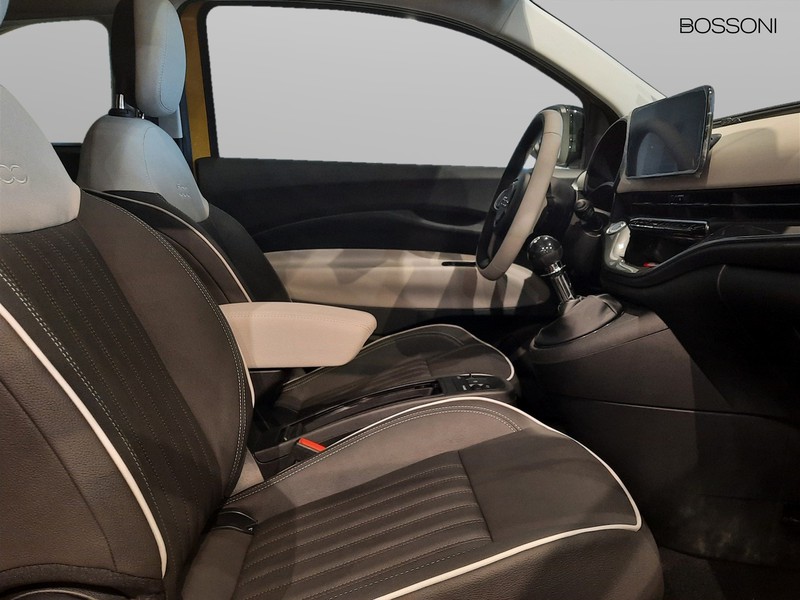 7 - Fiat 500 1.0 hybrid la prima