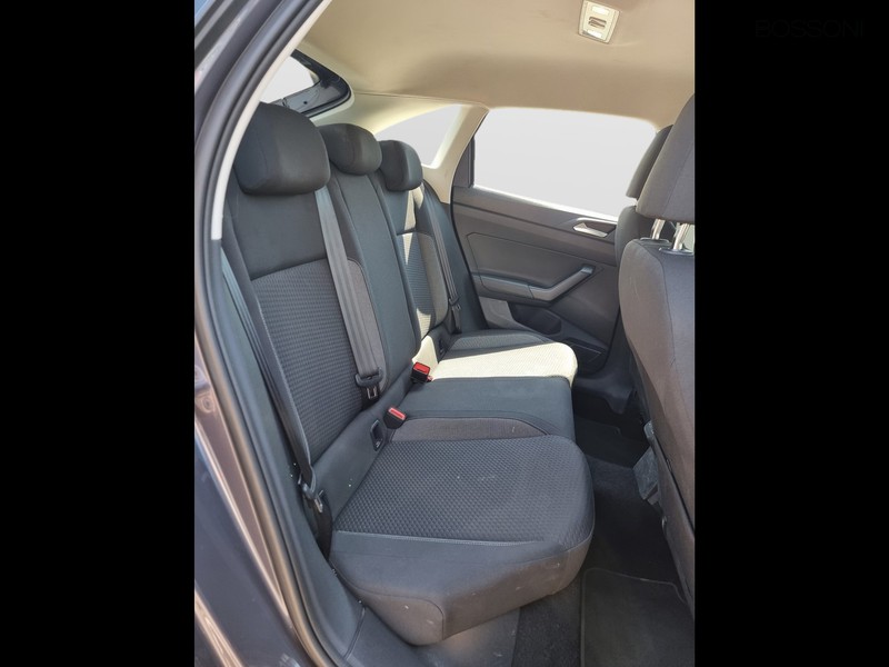 13 - Volkswagen Taigo 1.0 tsi 95cv life
