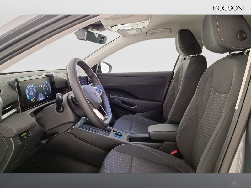 25 - Volkswagen T-Roc 1.5 etsi act 115cv life dsg