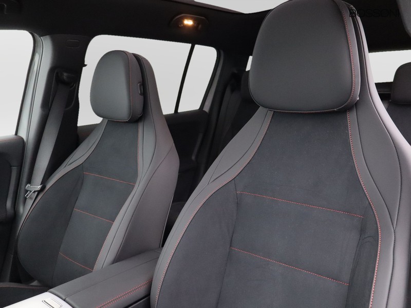 7 - Mercedes GLB 200 premium 4matic 8g-edct