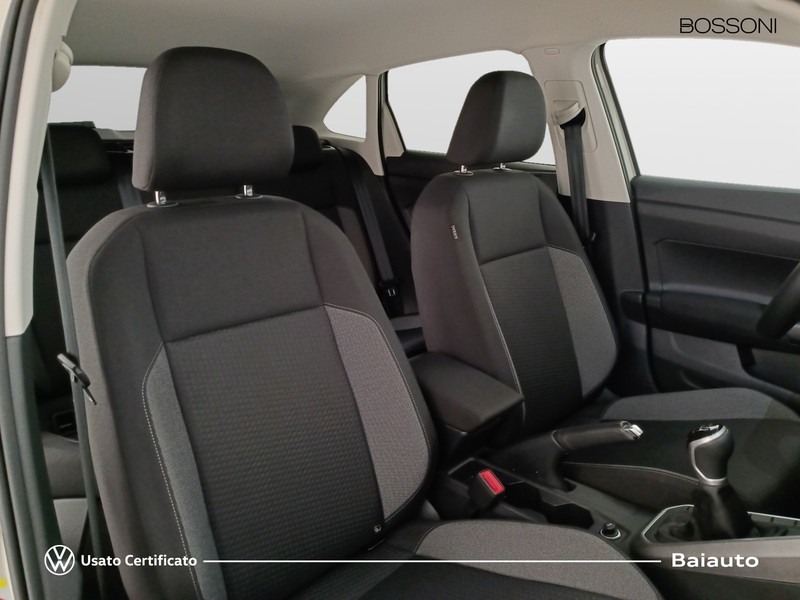 19 - Volkswagen Taigo 1.0 tsi 110cv life