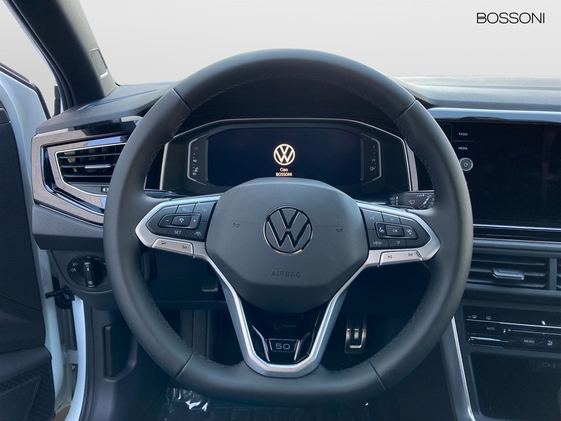 13 - Volkswagen Polo 1.0 tsi 95cv edition 50 dsg