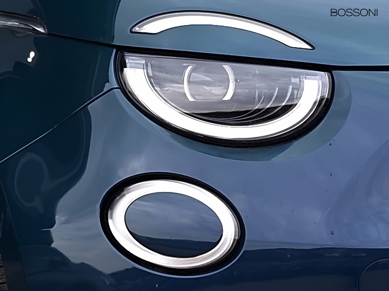 13 - Fiat 500 500e 23,8 kwh icon