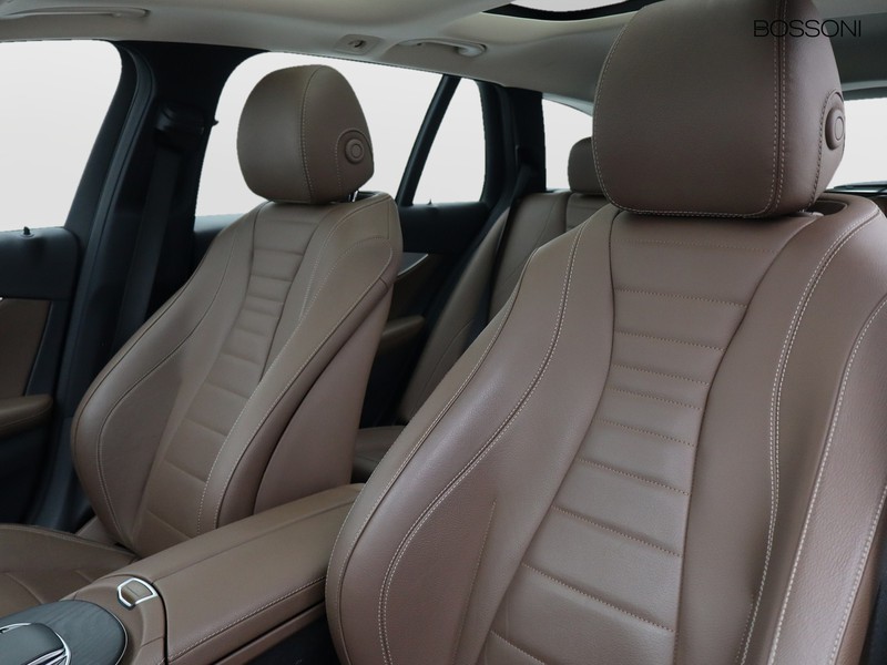 7 - Mercedes Classe E station wagon 220 d sport 4matic 9g-tronic plus
