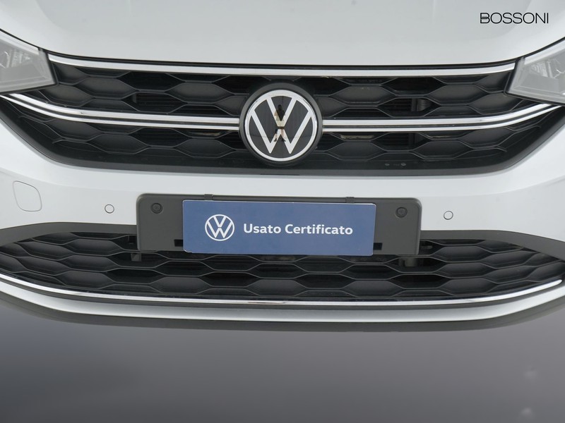 13 - Volkswagen Taigo 1.0 tsi 115cv life