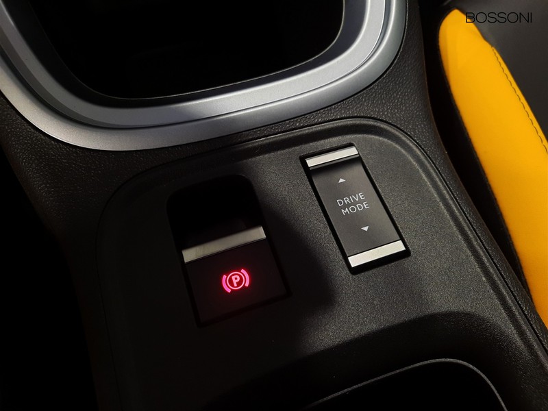 13 - Jeep Avenger 1.2 turbo e-hybrid mhev 145cv the north face 4xe